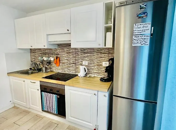 Cozy In Centric Area At With Air Conditioner アパート *