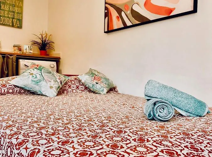 Cozy In Centric Area At With Air Conditioner