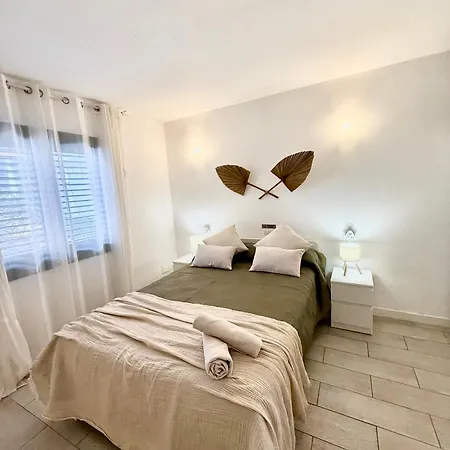 Casa Alba In Centric Area At Caleta De Fuste With Air Conditioner