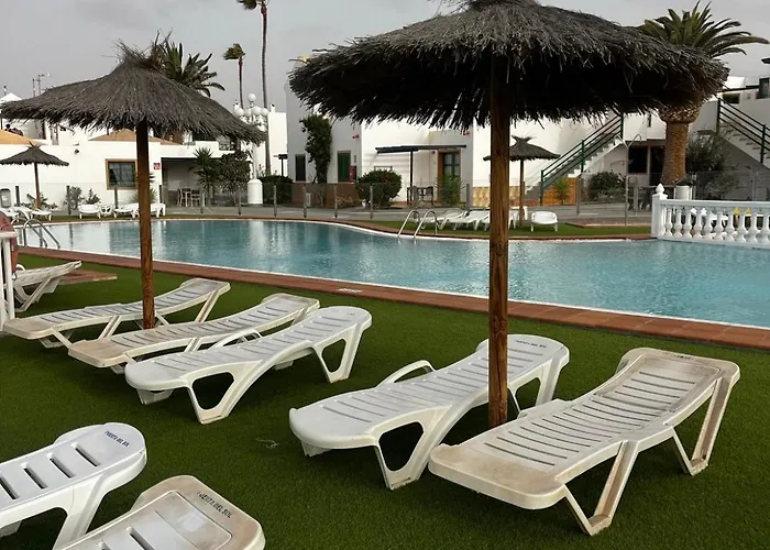 Cozy In Centric Area At With Air Conditioner *